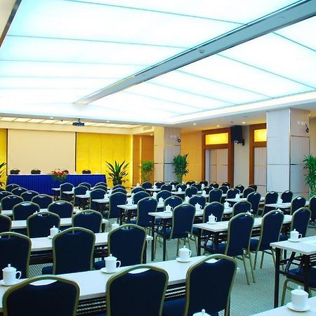 Beijing Rainbow Hotel Екстериор снимка