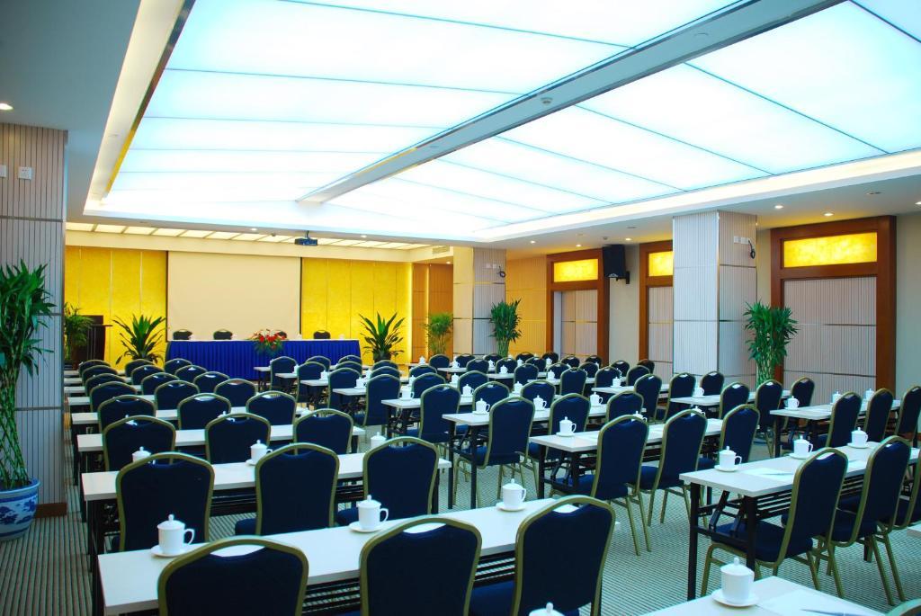 Beijing Rainbow Hotel Екстериор снимка